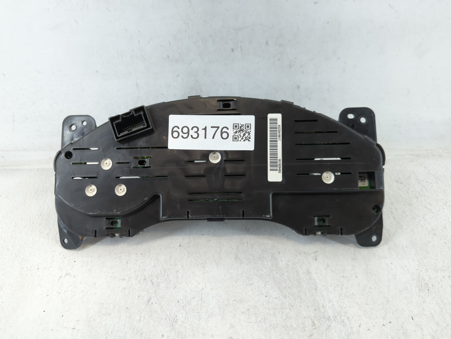 2011 Cadillac Srx Instrument Cluster Speedometer Gauges P/N:20997896 Fits OEM Used Auto Parts - Oemusedautoparts1.com