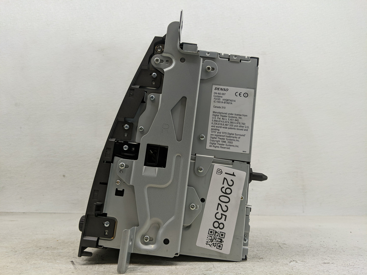 2009-2011 Cadillac Sts Radio AM FM Cd Player Receiver Replacement P/N:468100-6570 20844561 Fits Fits 2009 2010 2011 OEM Used