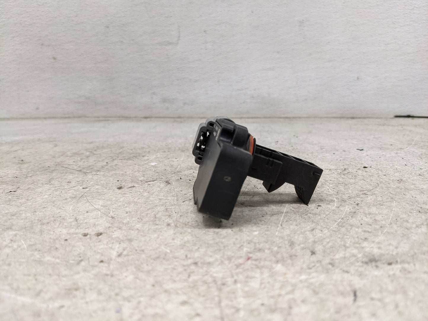 2009-2013 Chevrolet Avalanche Mass Air Flow Meter Maf 1489656 - Oemusedautoparts1.com