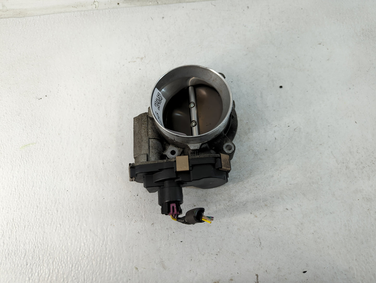 2011 Chevrolet Avalanche 1500 Throttle Body P/N:RME87-3C9992 Fits Fits 2009 2010 2012 2013 2014 2015 OEM Used Auto Parts - O
