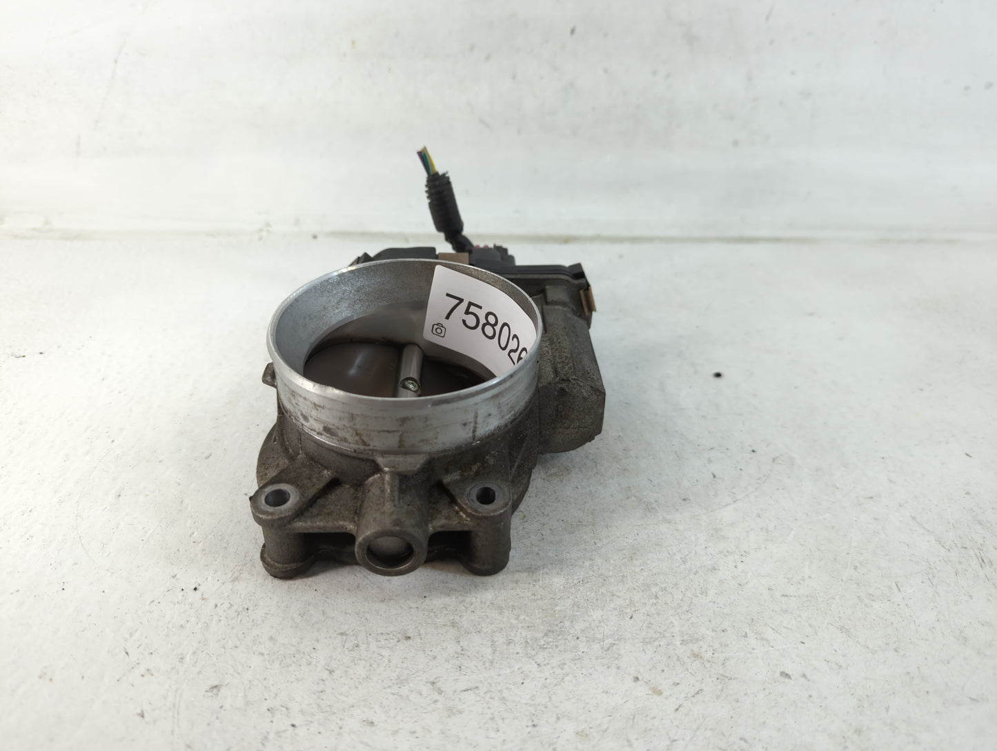 2011 Chevrolet Avalanche 1500 Throttle Body P/N:RME87-3C9992 Fits Fits 2009 2010 2012 2013 2014 2015 OEM Used Auto Parts - O