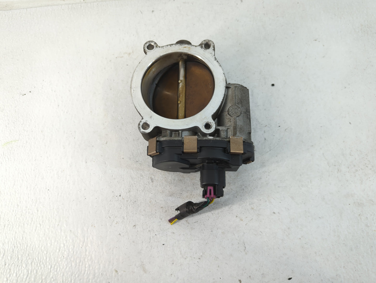 2011 Chevrolet Avalanche 1500 Throttle Body P/N:RME87-3C9992 Fits Fits 2009 2010 2012 2013 2014 2015 OEM Used Auto Parts - O