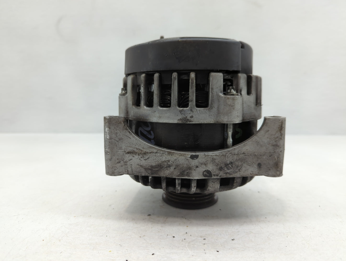 2011 Chevrolet Avalanche 1500 Alternator Replacement Generator Charging Assembly Engine OEM Fits OEM Used Auto Parts - Oemus