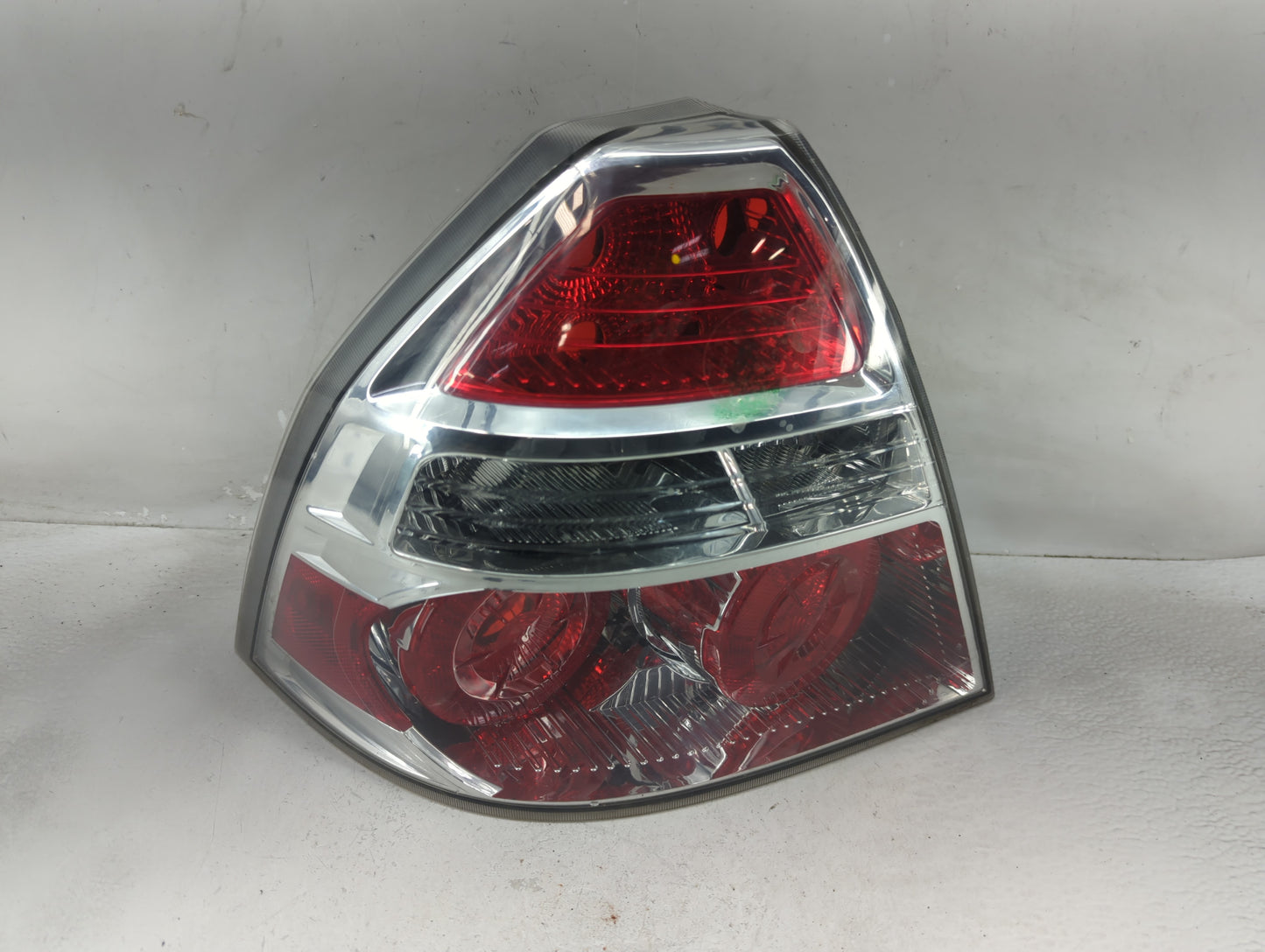 2009-2011 Chevrolet Aveo Tail Light Assembly Driver Left OEM Fits Fits 2009 2010 2011 OEM Used Auto Parts - Oemusedautoparts
