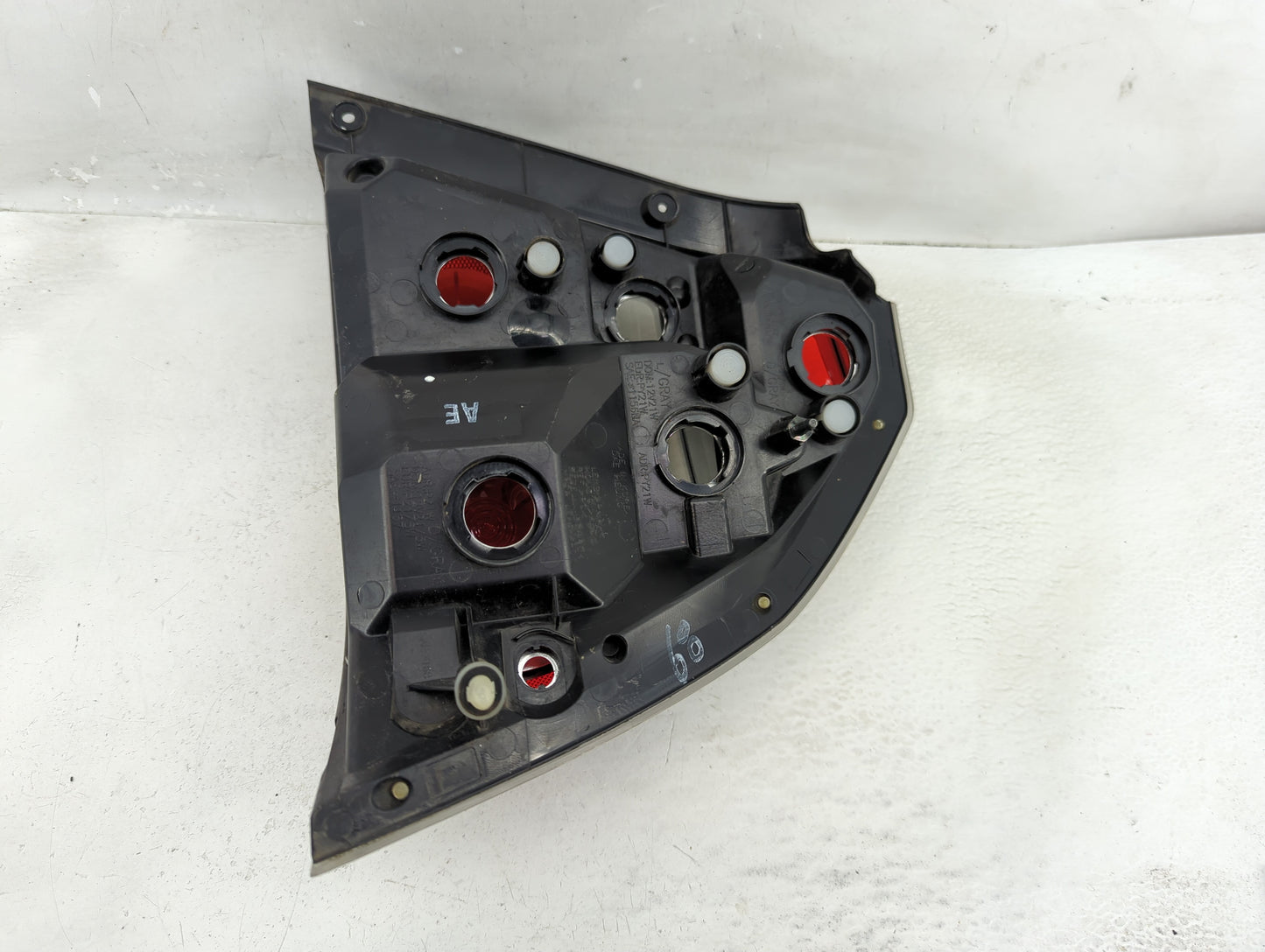 2009-2011 Chevrolet Aveo Tail Light Assembly Driver Left OEM Fits Fits 2009 2010 2011 OEM Used Auto Parts - Oemusedautoparts