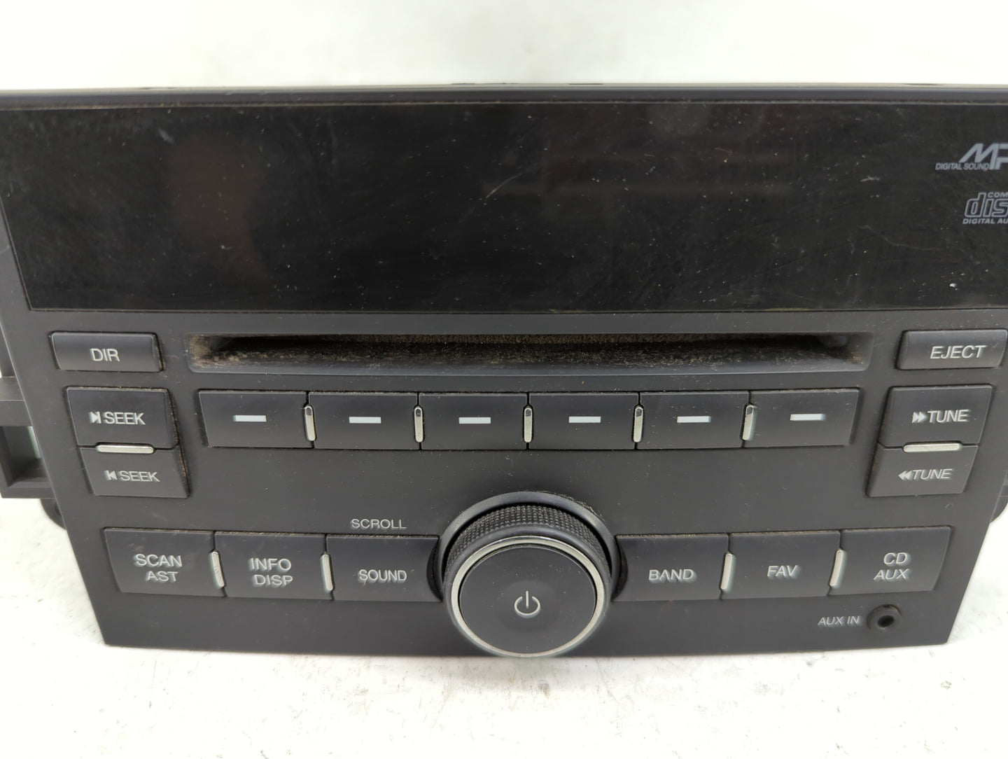 2010-2011 Chevrolet Aveo Radio AM FM Cd Player Receiver Replacement P/N:AGC-7110TA-EZ 95215876 Fits Fits 2010 2011 OEM Used 