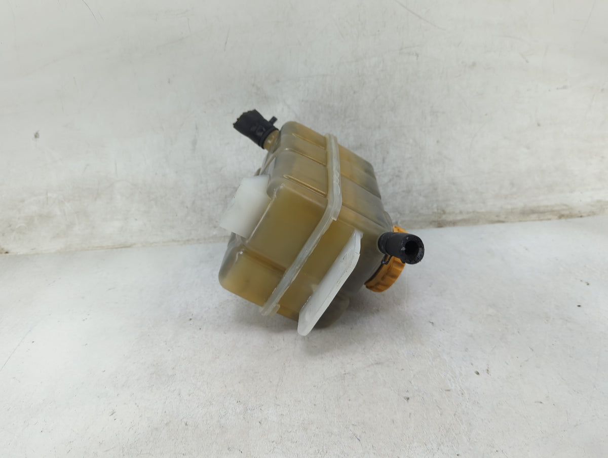 2009-2011 Chevrolet Aveo Radiator Coolant Overflow Expansion Tank Bottle 1466966 - Oemusedautoparts1.com