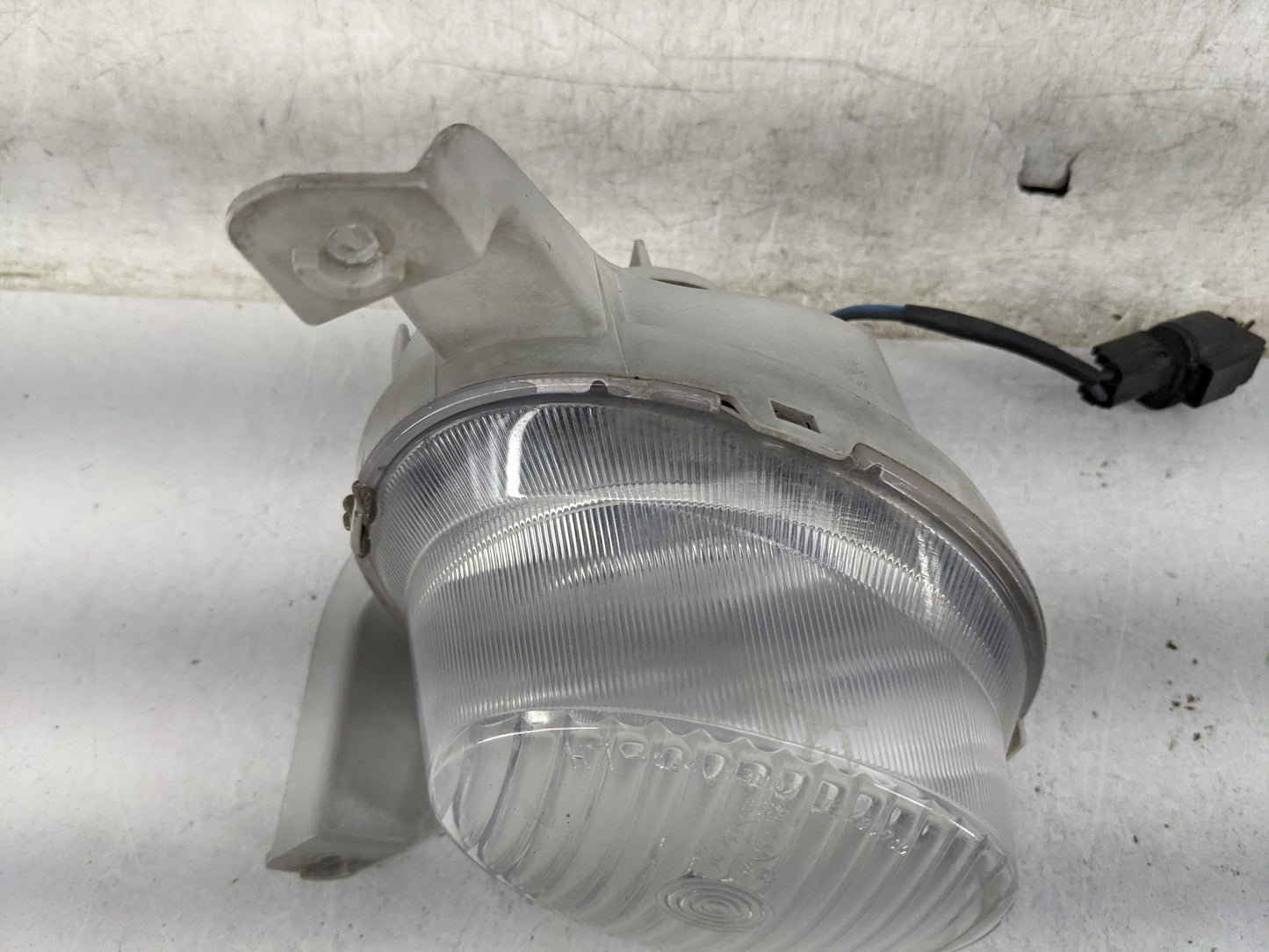 Chevrolet Aveo Driver Left Oem Fog Light Lamp 1467034 - Oemusedautoparts1.com