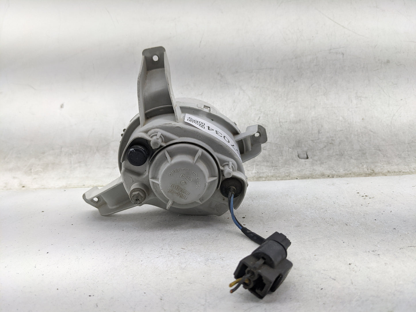 Chevrolet Aveo Driver Left Oem Fog Light Lamp 1467034 - Oemusedautoparts1.com