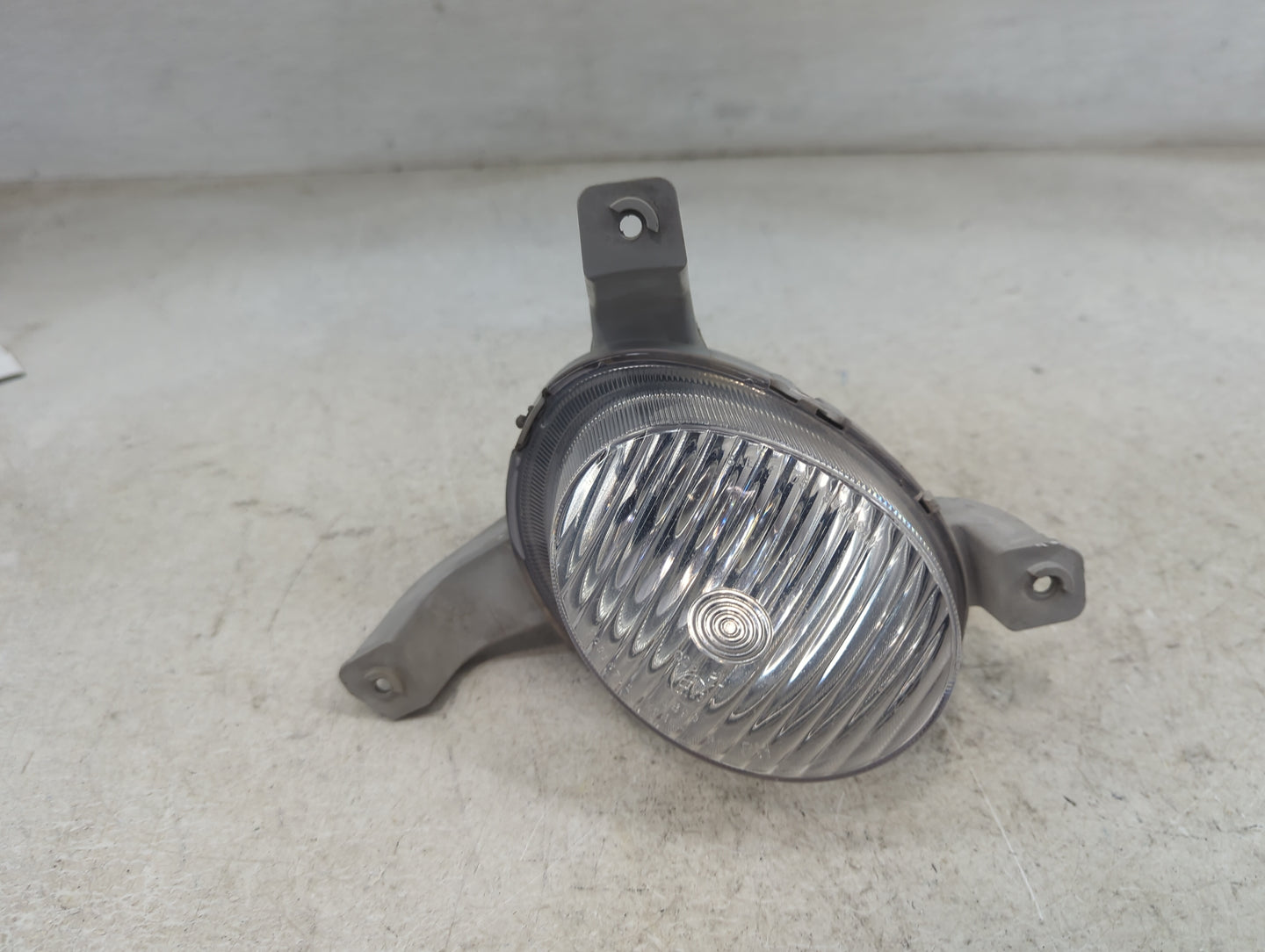 Chevrolet Aveo Passenger Right Oem Fog Light Lamp - Oemusedautoparts1.com