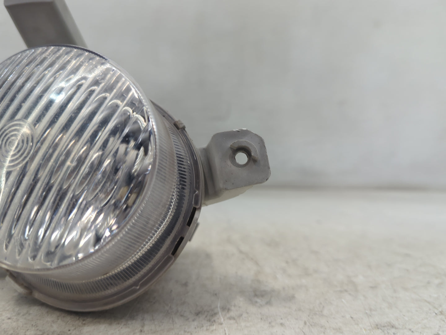 Chevrolet Aveo Passenger Right Oem Fog Light Lamp - Oemusedautoparts1.com