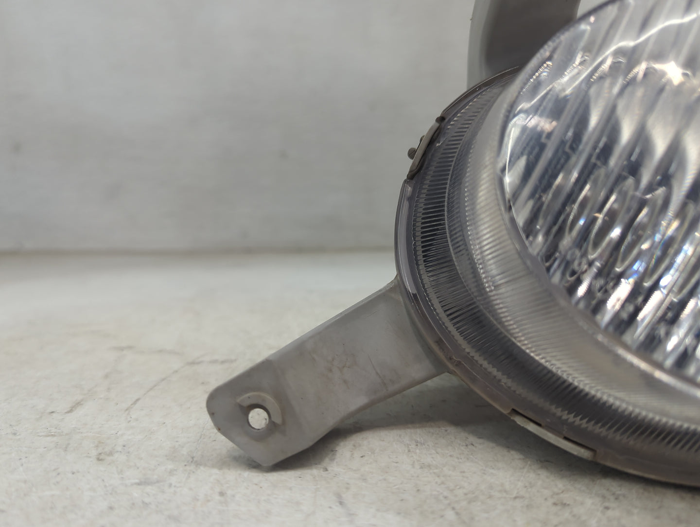 Chevrolet Aveo Passenger Right Oem Fog Light Lamp - Oemusedautoparts1.com