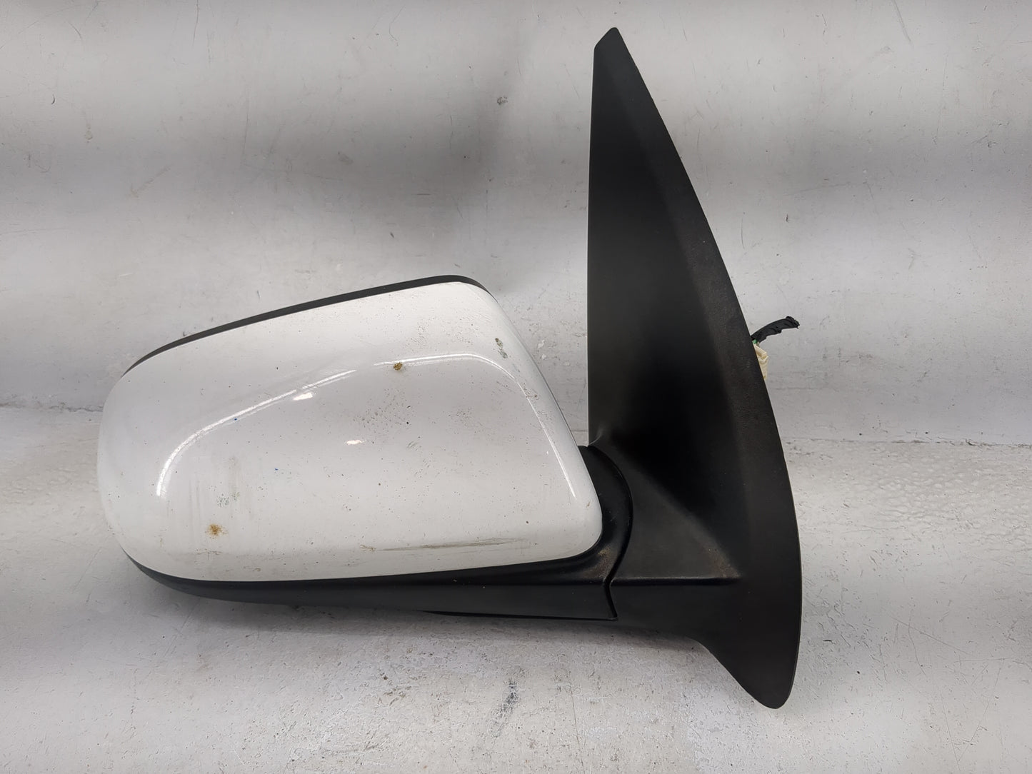 2007-2011 Chevrolet Aveo Passenger Side View Mirror - Right Door Mirror OEM Used - Oemusedautoparts1.com