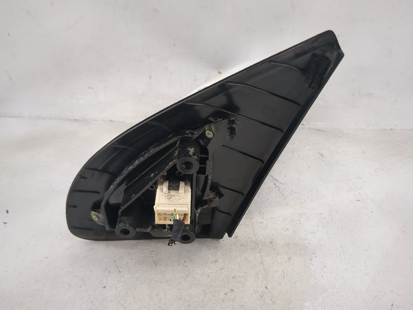 2007-2011 Chevrolet Aveo Passenger Side View Mirror - Right Door Mirror OEM Used - Oemusedautoparts1.com