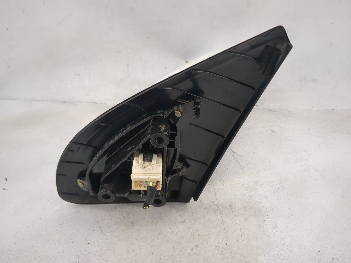 2007-2011 Chevrolet Aveo Passenger Side View Mirror - Right Door Mirror OEM Used - Oemusedautoparts1.com