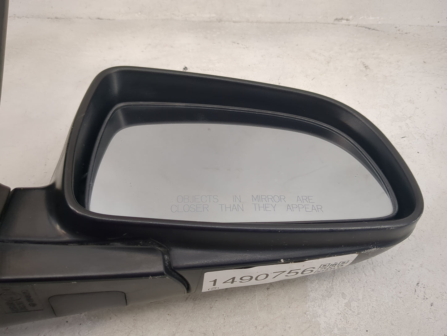 2007-2011 Chevrolet Aveo Passenger Side View Mirror - Right Door Mirror OEM Used - Oemusedautoparts1.com