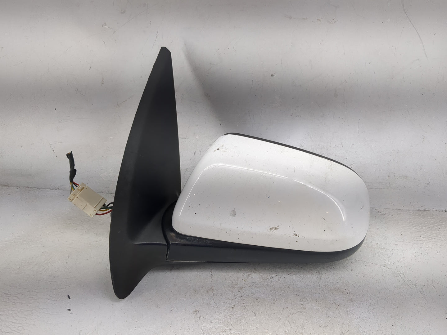2007-2011 Chevrolet Aveo Driver Side View Mirror - Left Door Mirror OEM Used - Oemusedautoparts1.com