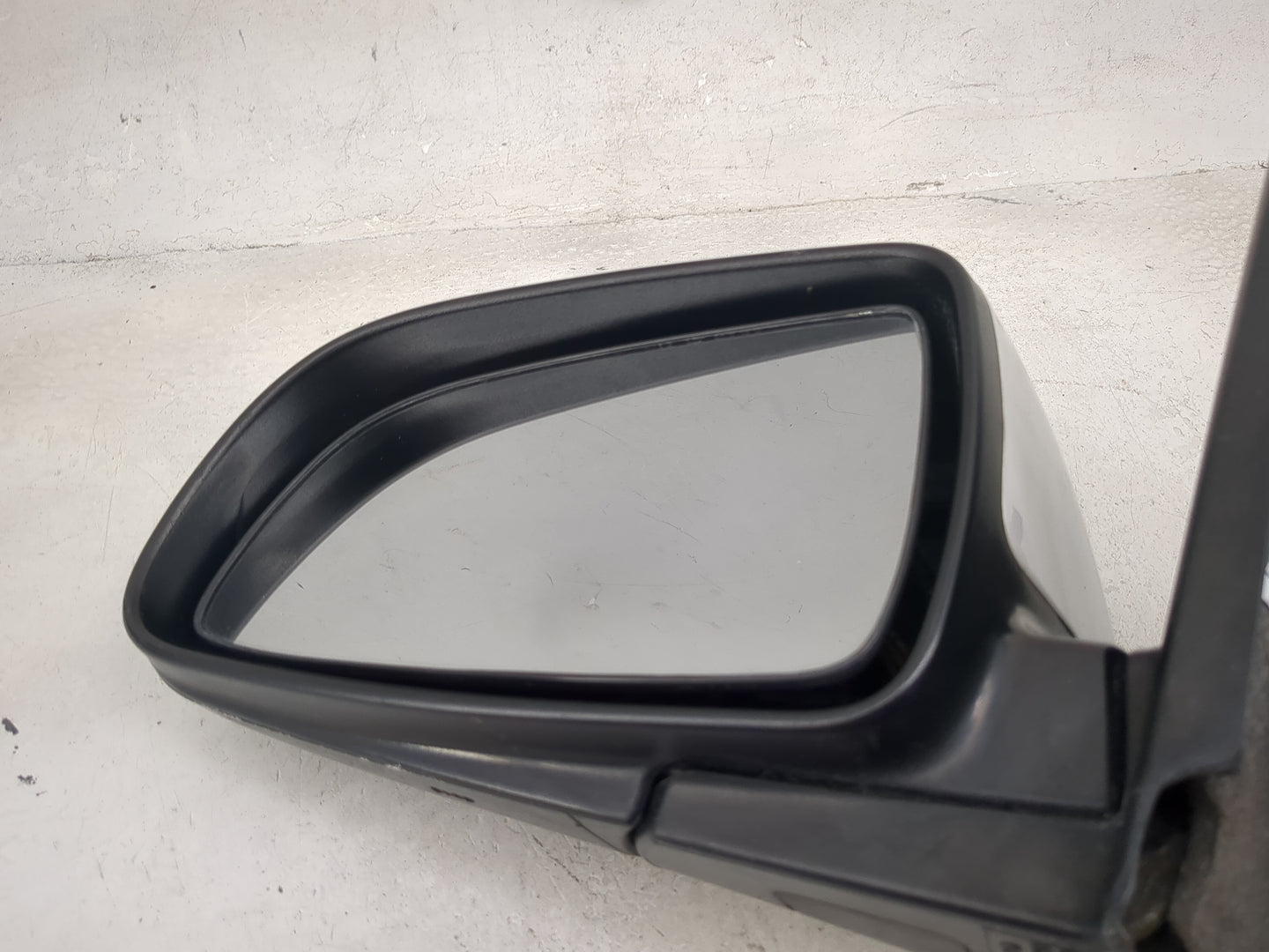 2007-2011 Chevrolet Aveo Driver Side View Mirror - Left Door Mirror OEM Used - Oemusedautoparts1.com