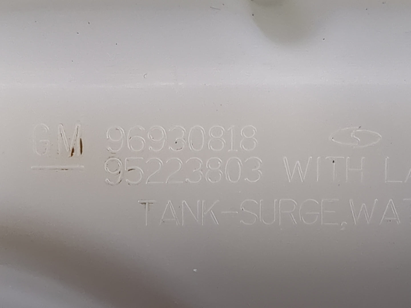 2009-2011 Chevrolet Aveo Radiator Coolant Overflow Expansion Tank Bottle 1494676 - Oemusedautoparts1.com