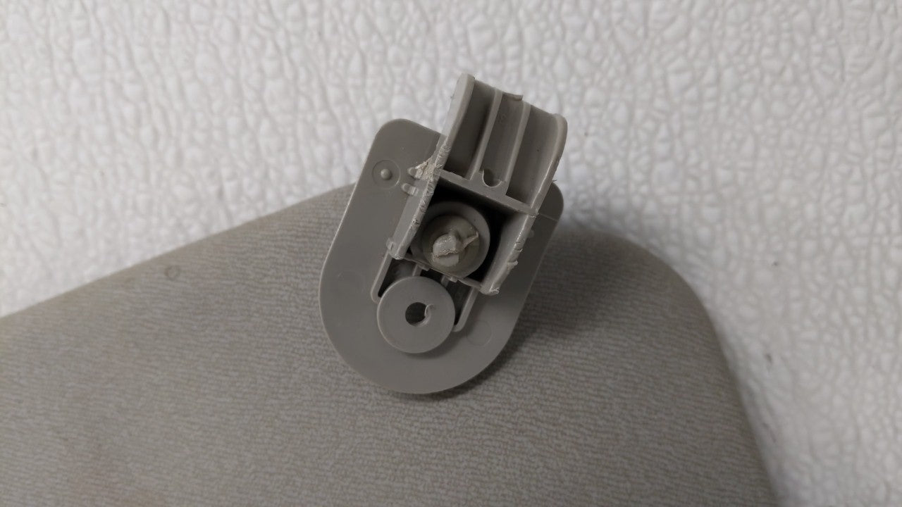 2006-2011 Chevrolet Aveo Sun Visor Shade Replacement Passenger Right Mirror Fits Fits 2005 2006 2007 2008 2009 2010 2011 OEM