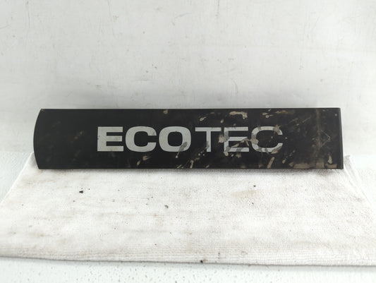 2011 Chevrolet Aveo Engine Cover - Oemusedautoparts1.com