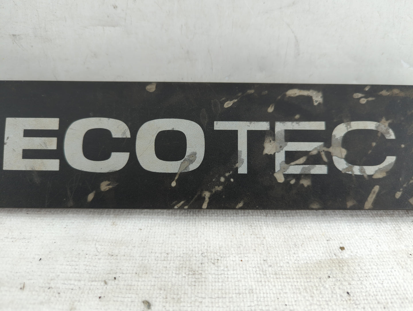 2011 Chevrolet Aveo Engine Cover - Oemusedautoparts1.com