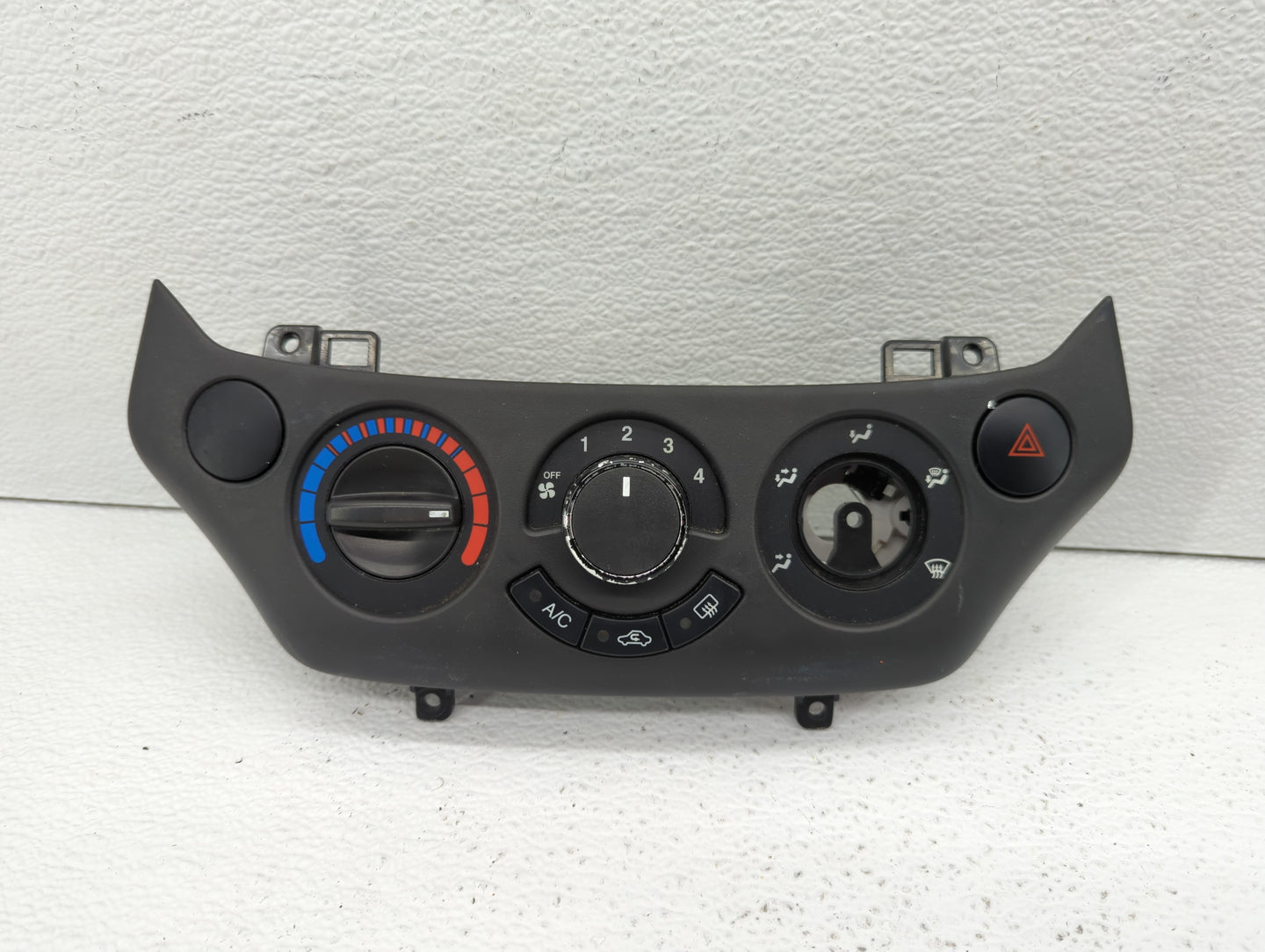 2007-2011 Chevrolet Aveo Climate Control Module Temperature AC/Heater Replacement P/N:A0269 T250 Fits OEM Used Auto Parts - 