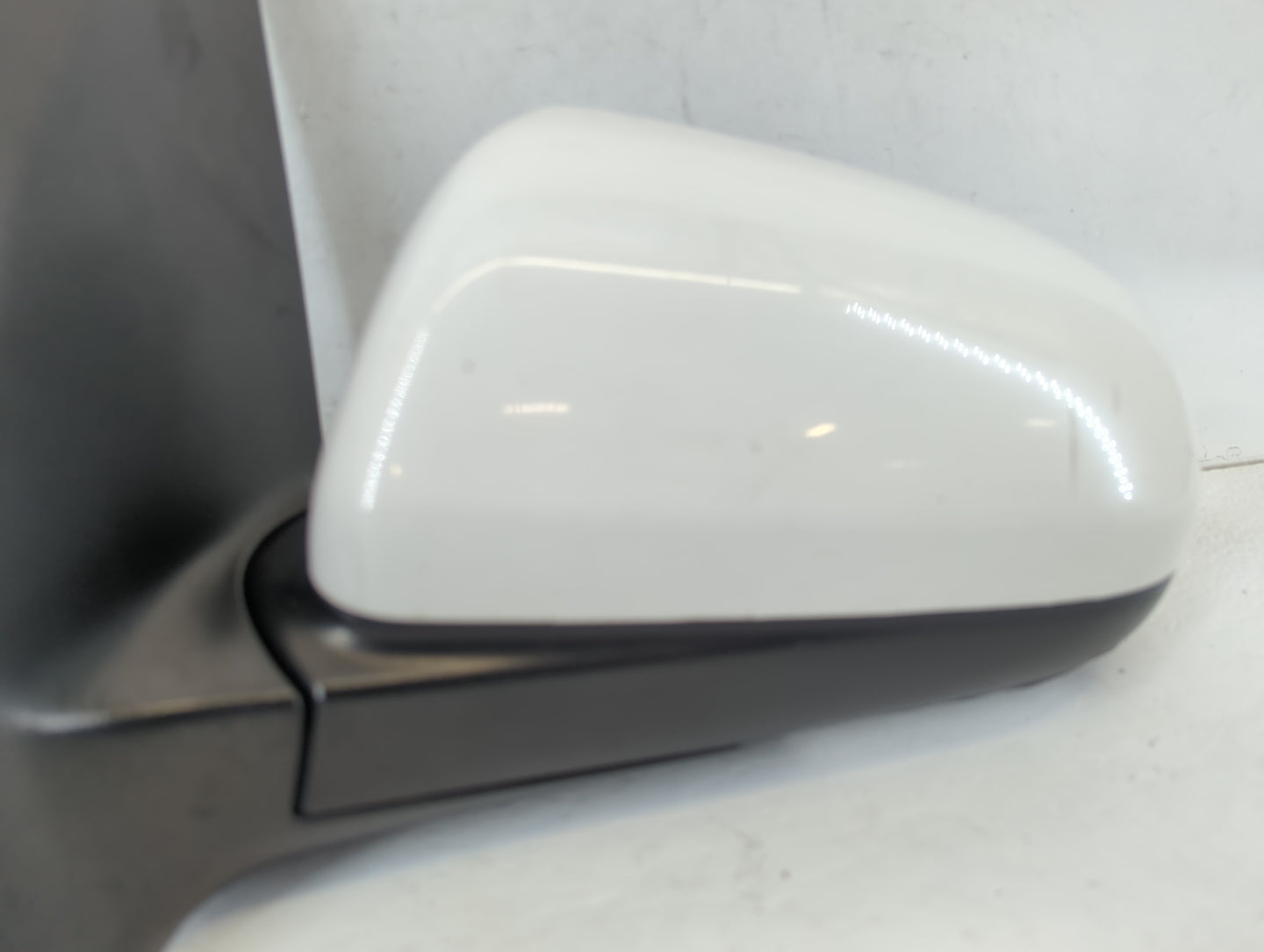 2007-2011 Chevrolet Aveo Driver Side View Mirror - Left Door Mirror OEM Used - Oemusedautoparts1.com