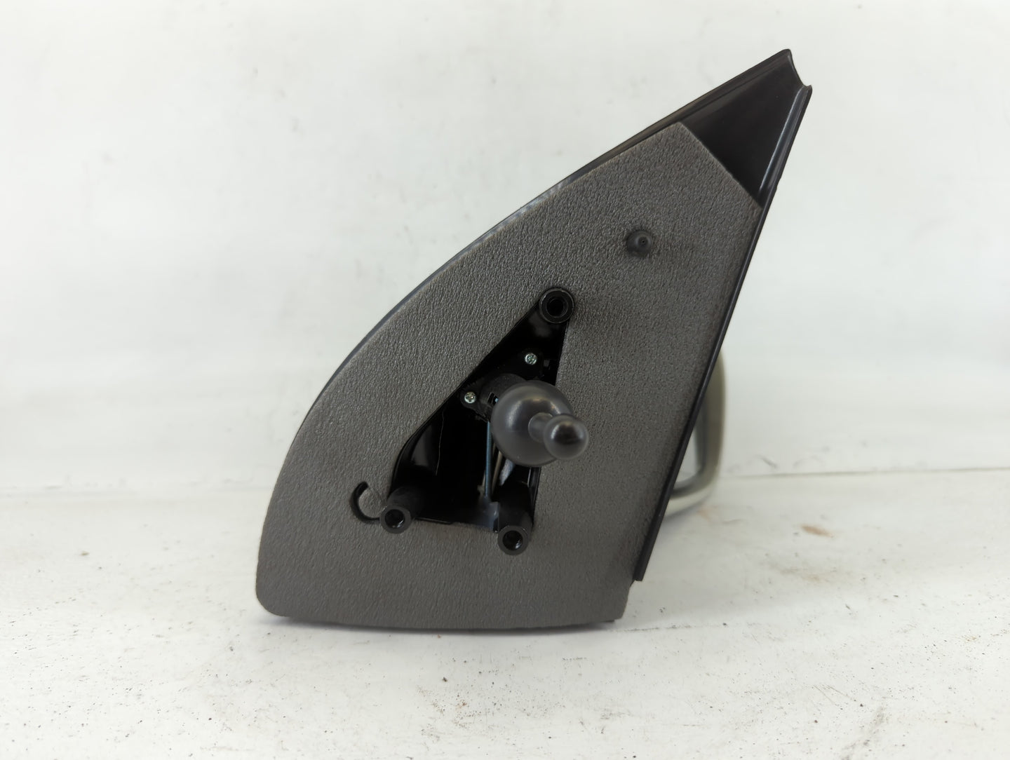 2005-2006 Chevrolet Aveo Passenger Side View Mirror - Right Door Mirror OEM Used - Oemusedautoparts1.com