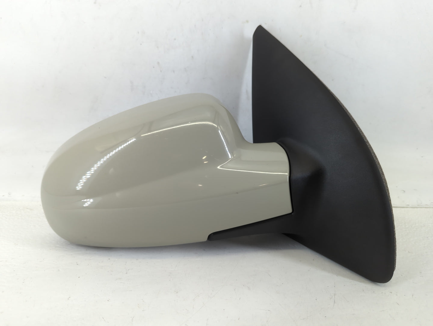 2005-2006 Chevrolet Aveo Passenger Side View Mirror - Right Door Mirror OEM Used - Oemusedautoparts1.com