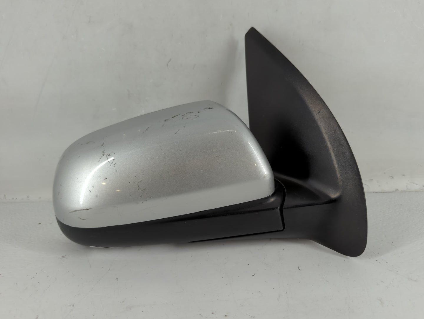 2007-2011 Chevrolet Aveo Passenger Side View Mirror - Right Door Mirror OEM Used - Oemusedautoparts1.com
