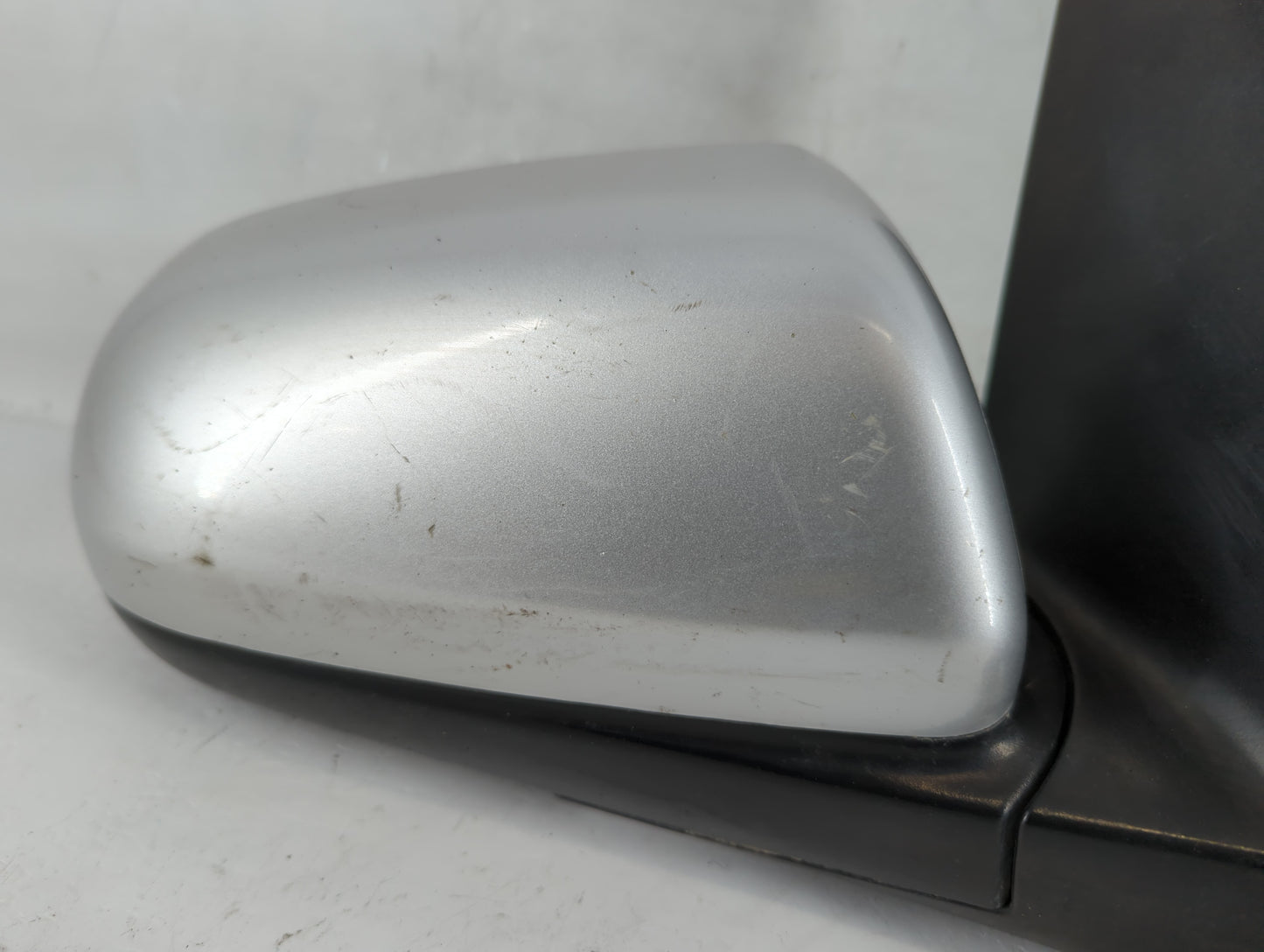 2009-2011 Chevrolet Aveo Passenger Side View Mirror - Right Door Mirror OEM Used - Oemusedautoparts1.com