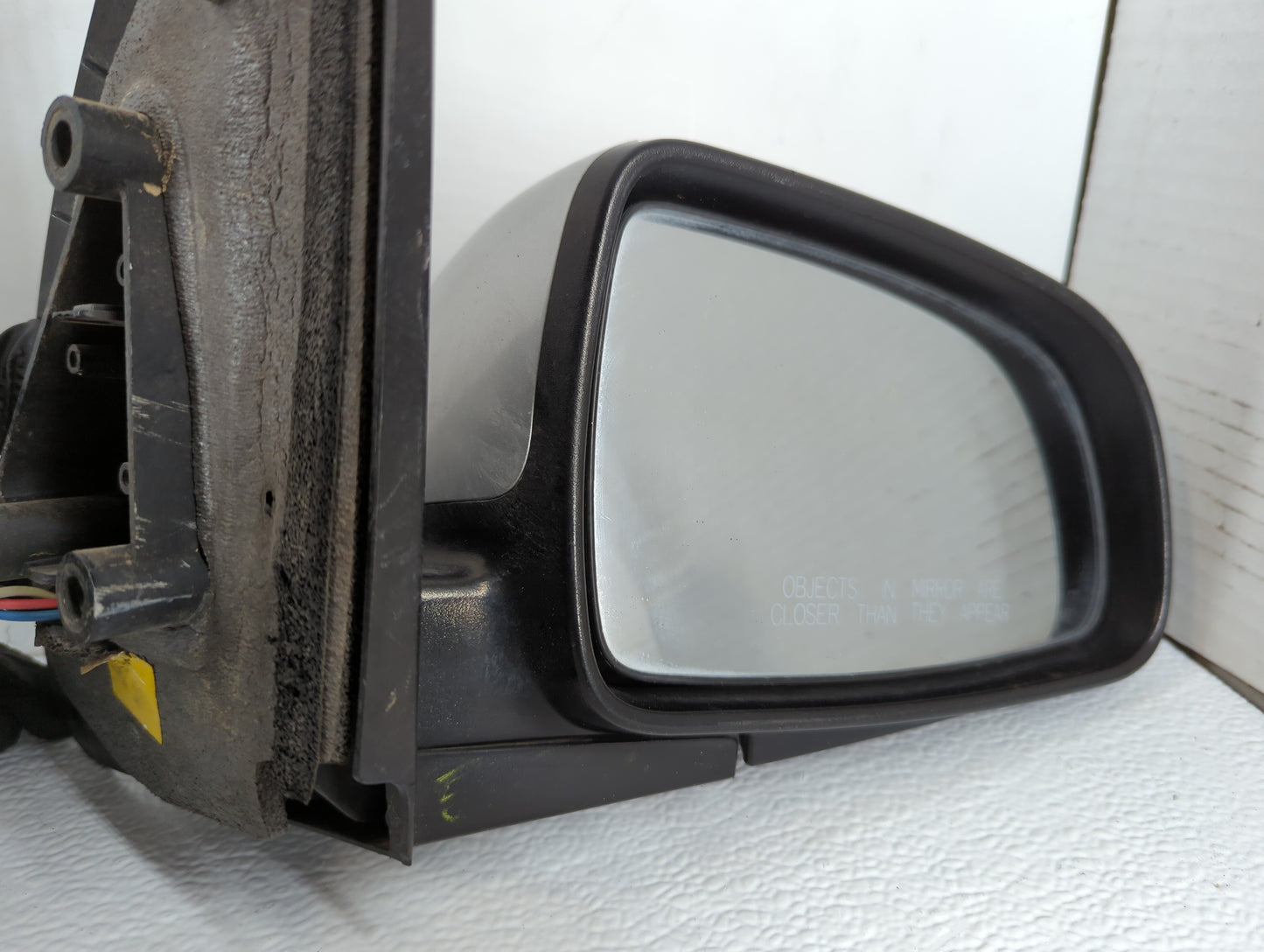 2009-2011 Chevrolet Aveo Passenger Side View Mirror - Right Door Mirror OEM Used - Oemusedautoparts1.com