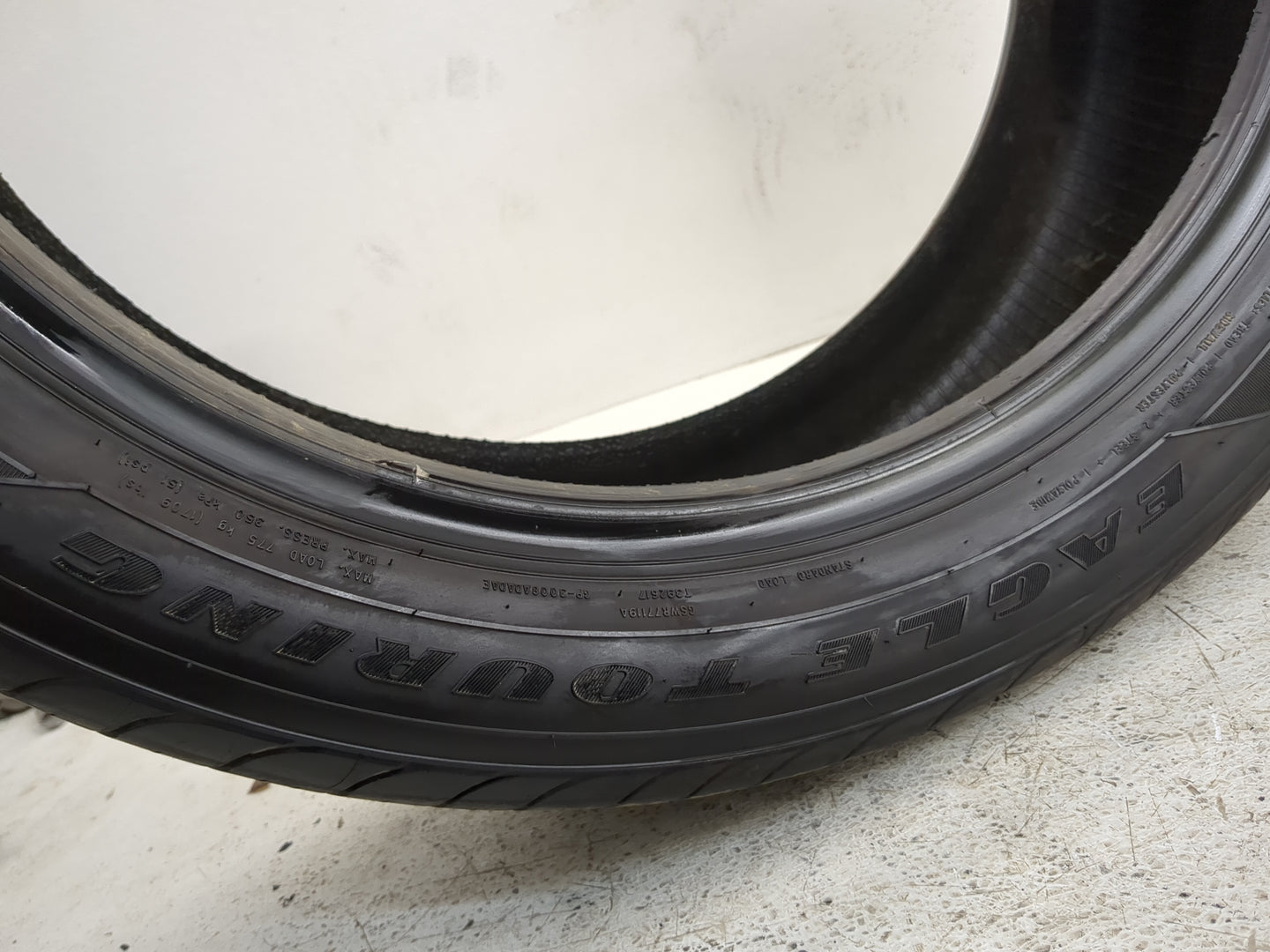 Used Tire 245/45R20 GOODYEAR EAGLE TOURING 99V - Tread Depth 9.5/32 - Oemusedautoparts1.com