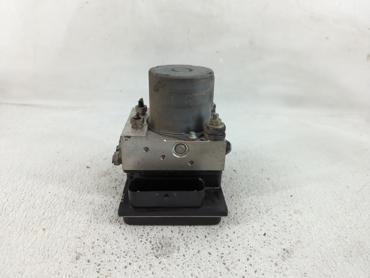 2010-2011 Chevrolet Camaro Anti-Lock Brake ABS Pump Module Actuator OEM P/N:92233915 Fits Fits 2010 2011 OEM Used Auto Parts