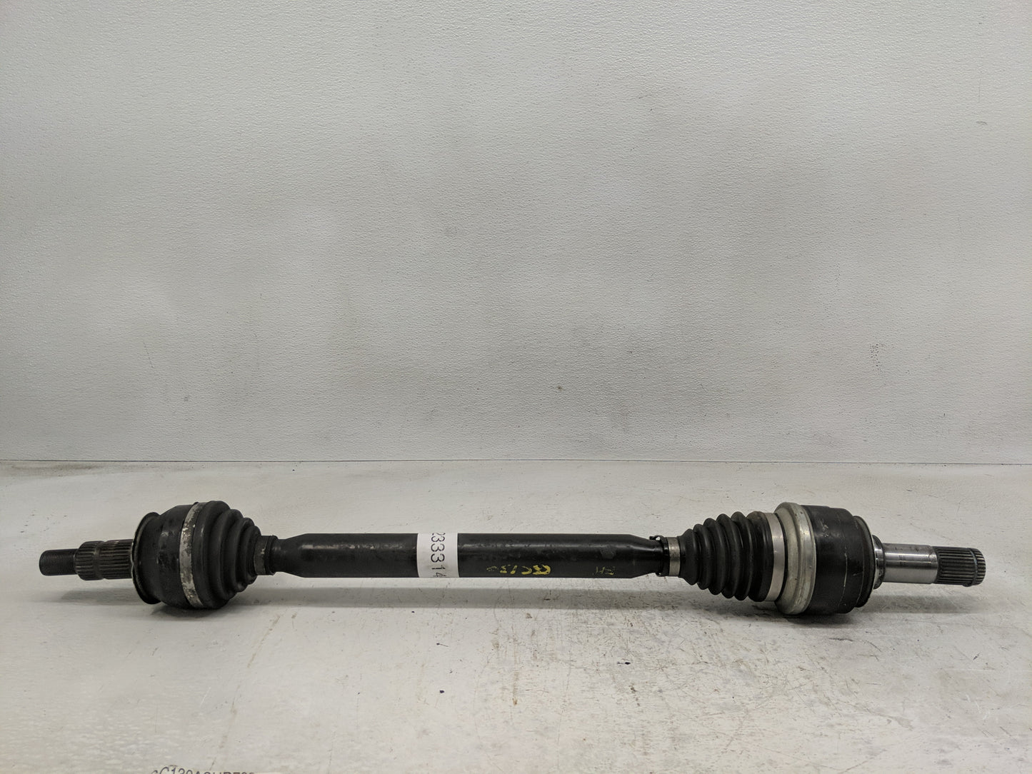 2010-2015 Chevrolet Camaro Axle Shaft Front Driver Cv C/v - Oemusedautoparts1.com