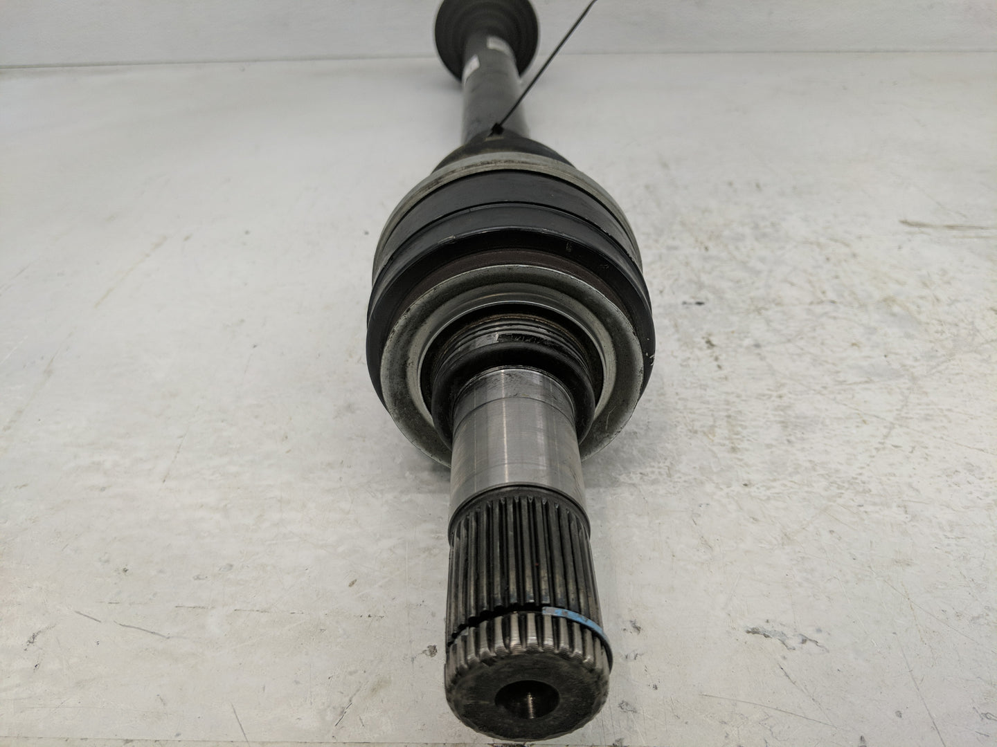 2010-2015 Chevrolet Camaro Axle Shaft Front Driver Cv C/v - Oemusedautoparts1.com