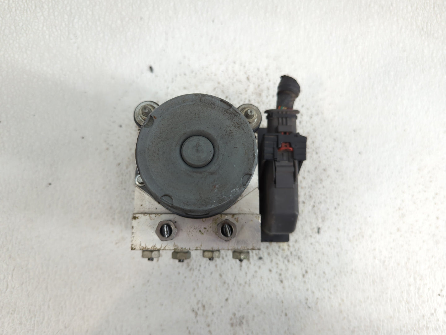 2010-2011 Chevrolet Camaro ABS Pump Control Module Replacement P/N:0 265 230 Fits Fits 2010 2011 OEM Used Auto Parts - Oemus