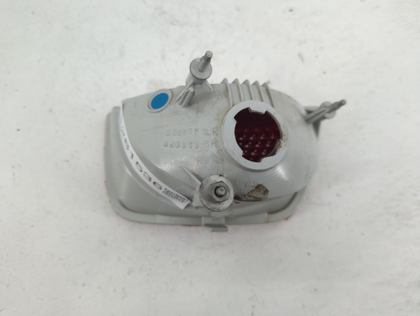 2010-2011 Chevrolet Camaro Tail Light Assembly Driver Left OEM P/N:320363 320367 Fits Fits 2010 2011 OEM Used Auto Parts - O