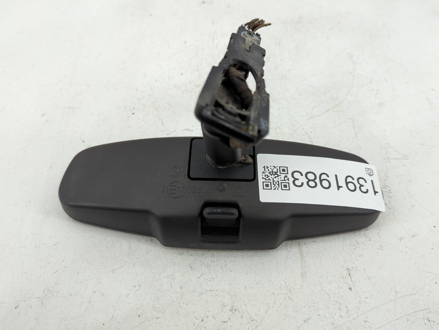 2010-2012 Chevrolet Camaro Interior Rear View Mirror Replacement OEM P/N:A048070 Fits OEM Used Auto Parts - Oemusedautoparts