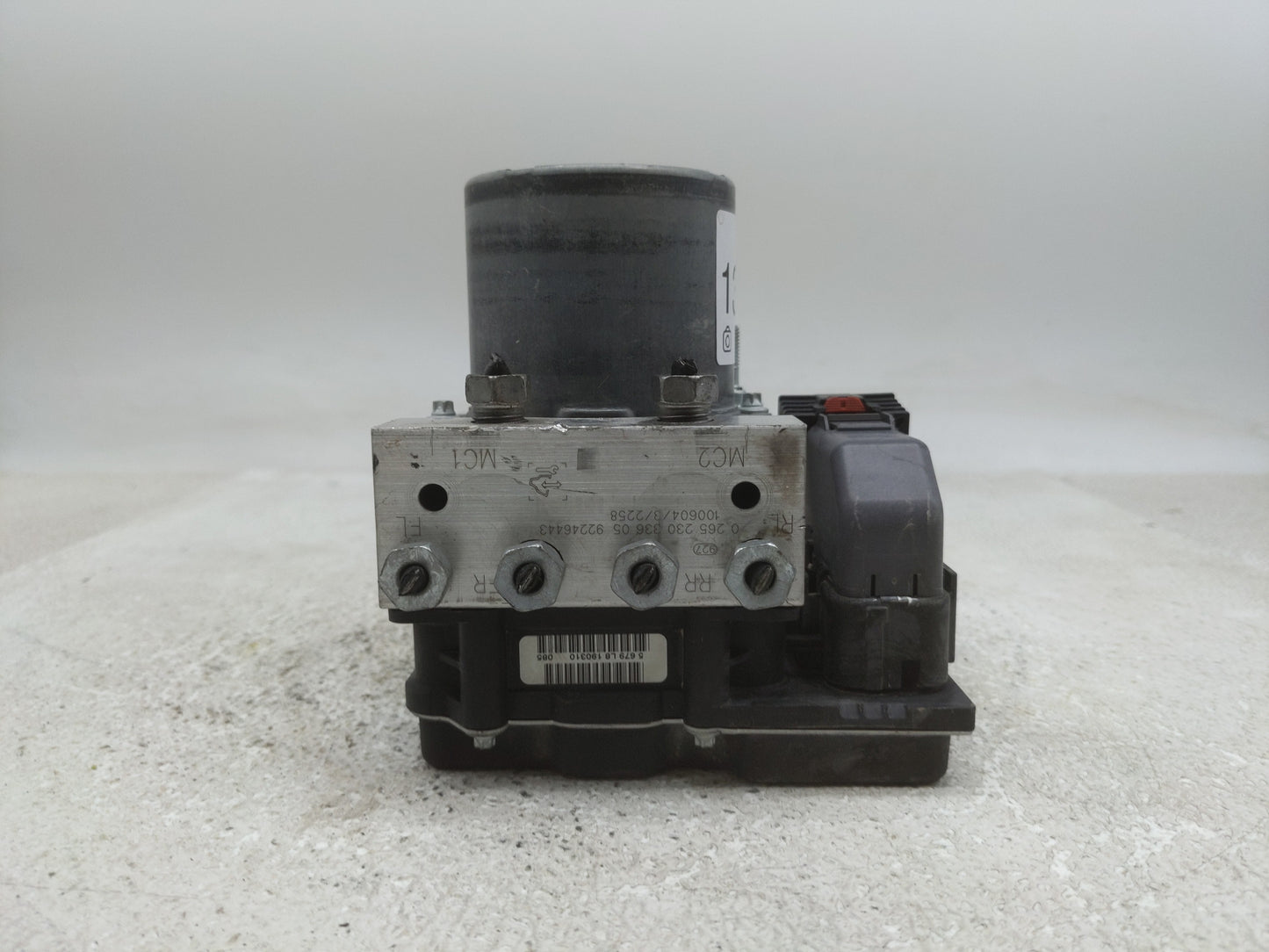 2010-2011 Chevrolet Camaro ABS Pump Control Module Replacement P/N:92246443 0 265 336 05 Fits Fits 2010 2011 OEM Used Auto P