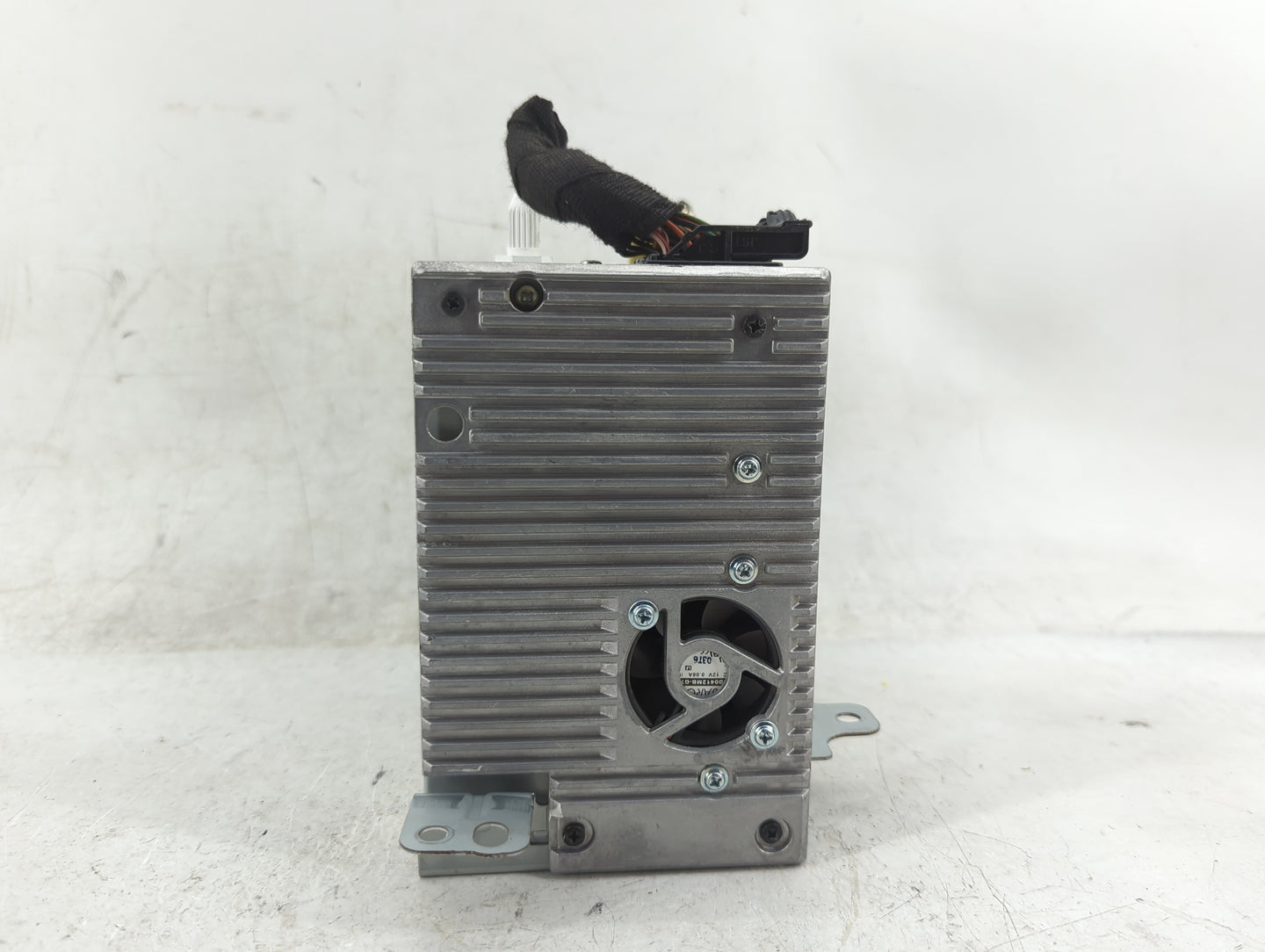 2011-2012 Chevrolet Camaro Radio AM FM Cd Player Receiver Replacement P/N:20907419 Fits Fits 2010 2011 2012 OEM Used Auto Pa