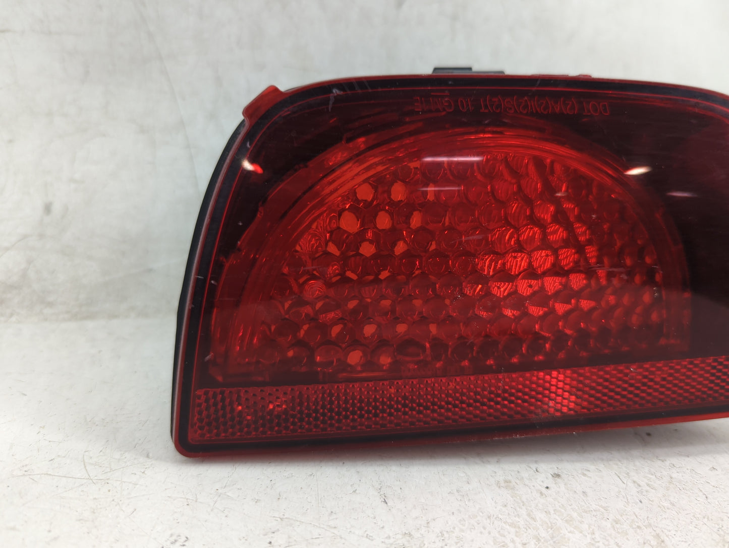 2010-2013 Chevrolet Camaro Tail Light Assembly Passenger Right OEM P/N:320368 Fits Fits 2010 2011 2012 2013 OEM Used Auto Pa