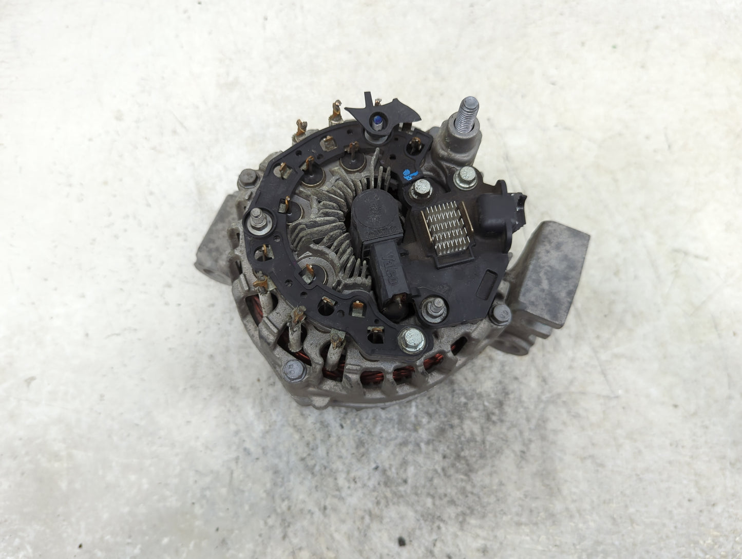 2010-2012 Chevrolet Camaro Alternator Replacement Generator Charging Assembly Engine OEM Fits Fits 2010 2011 2012 OEM Used A