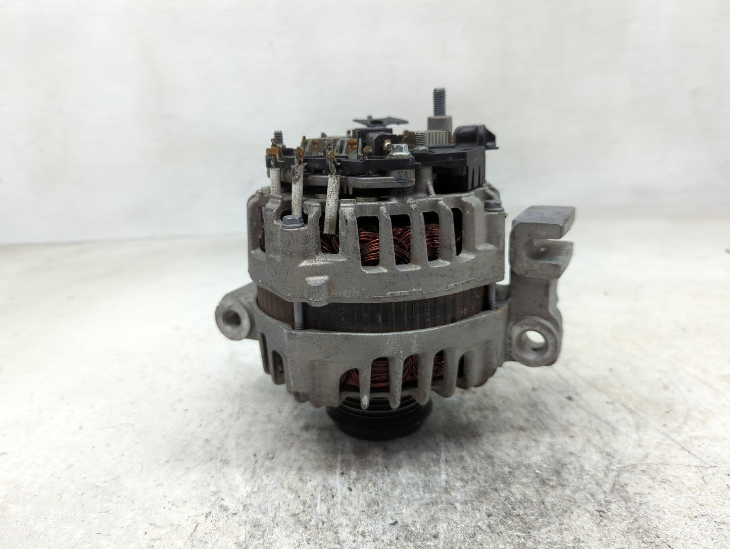 2010-2012 Chevrolet Camaro Alternator Replacement Generator Charging Assembly Engine OEM Fits Fits 2010 2011 2012 OEM Used A