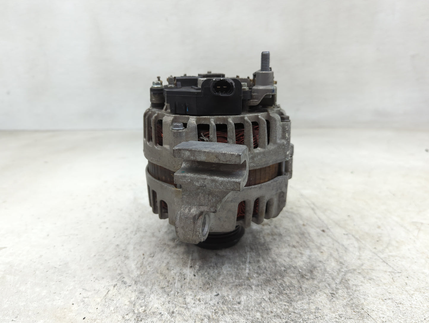 2010-2012 Chevrolet Camaro Alternator Replacement Generator Charging Assembly Engine OEM Fits Fits 2010 2011 2012 OEM Used A