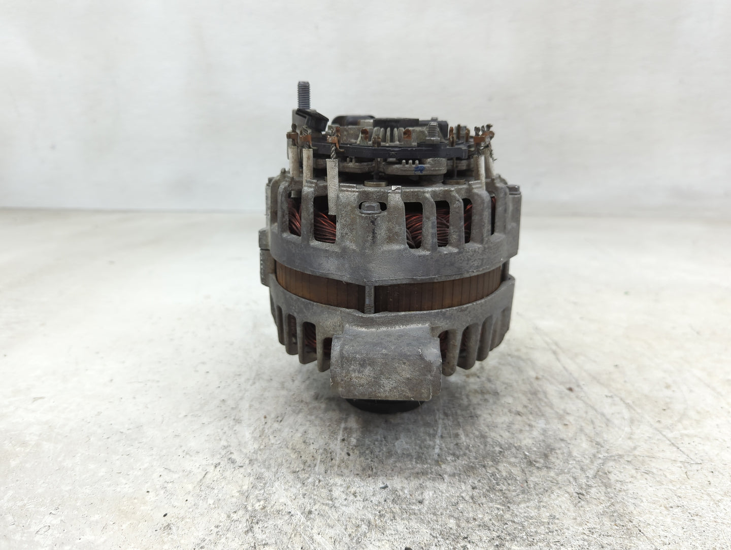 2010-2012 Chevrolet Camaro Alternator Replacement Generator Charging Assembly Engine OEM Fits Fits 2010 2011 2012 OEM Used A