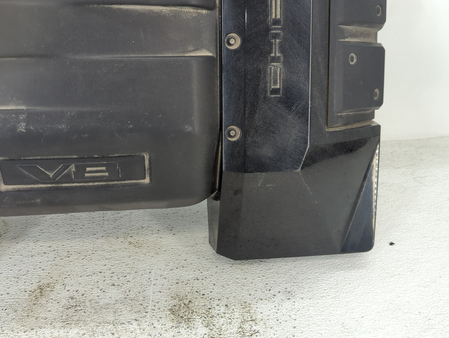 2011 Chevrolet Camaro Engine Cover 1432222 - Oemusedautoparts1.com