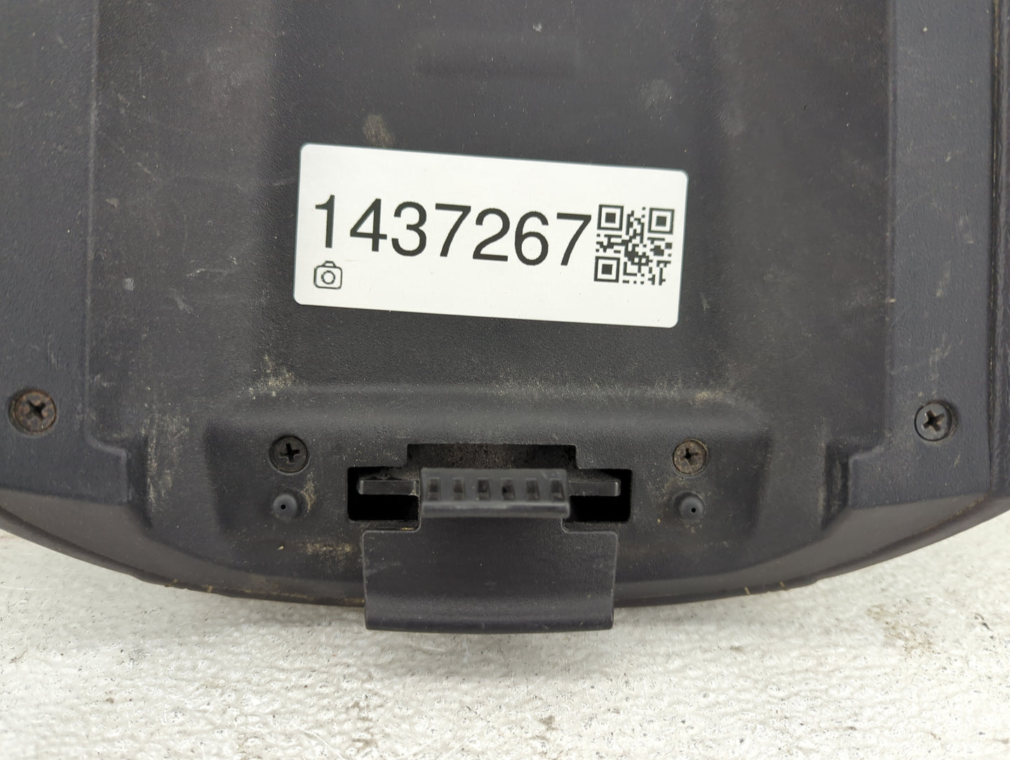 2011 Chevrolet Camaro Center Console Armrest Cover Lid Fits OEM Used Auto Parts - Oemusedautoparts1.com