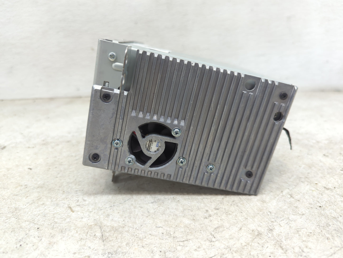 2011-2012 Chevrolet Camaro Radio AM FM Cd Player Receiver Replacement P/N:20907419 CQ-FG5960YC Fits Fits 2010 2011 2012 OEM 
